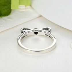 Elegant ring with crystal bowknot - 925 sterling silverRings